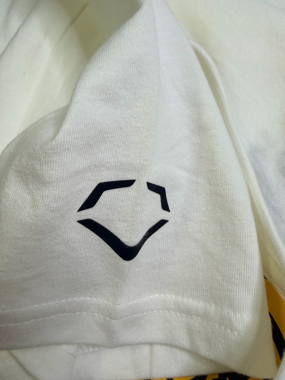 NWT Savanah Bananas 2025 Limited Edition White Shirt w/4 banana ball teams. 3XL - Picture 5 of 8